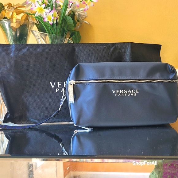 Versace - Picture 5 of 12